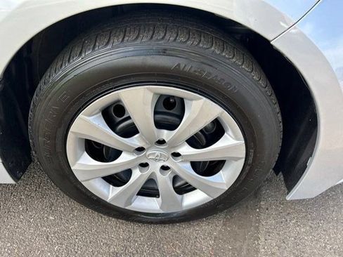 Used 2023 Toyota Corolla LE FWD image 49