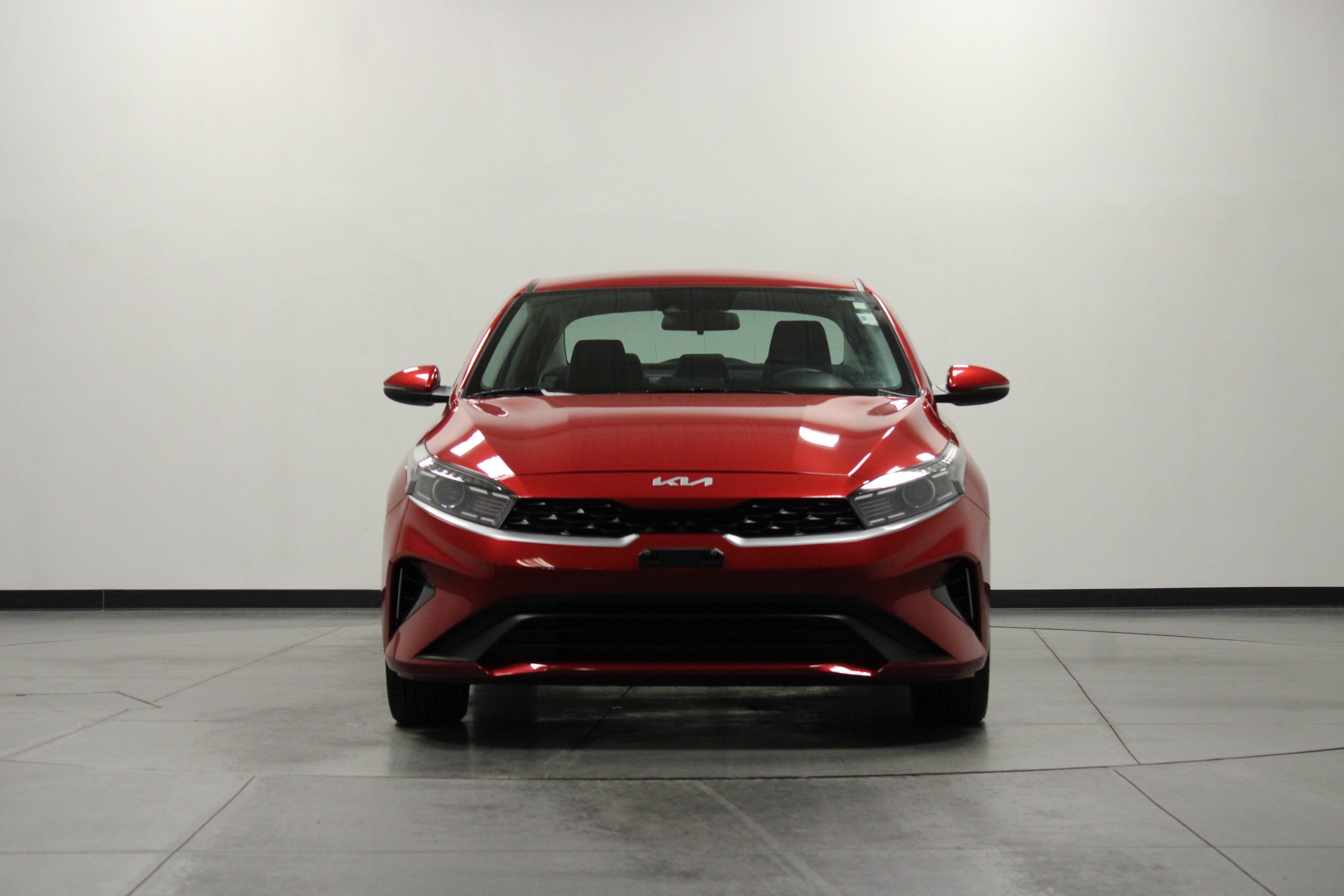 Used 2023 Kia Forte LXS w/ LXS Technology Package FWD image 9