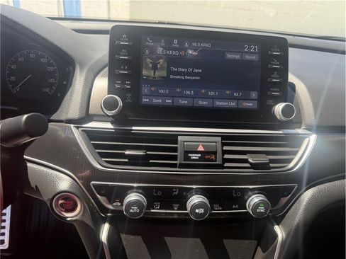 Used 2021 Honda Accord Sport image 19