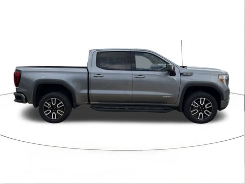 Used 2021 GMC Sierra 1500 AT4 w/ AT4 Value Package image 2