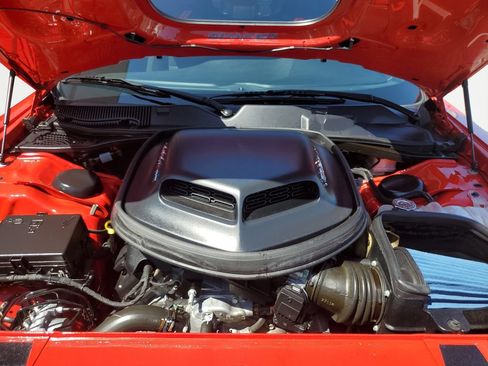 Used 2022 Dodge Challenger R/T Scat Pack w/ Shaker Package RWD image 18