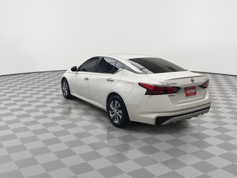 Used 2021 Nissan Altima 2.5 S image 2