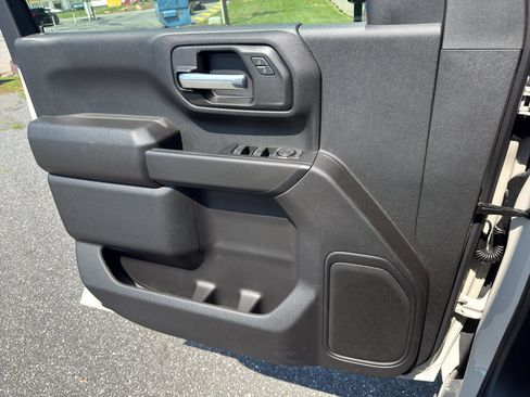 New 2026 Chevrolet Silverado 2500 Custom w/ Custom Value Package AWD/4WD image 9