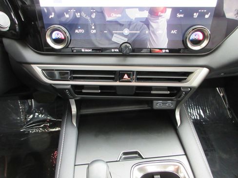 Used 2023 Lexus RX 350 AWD/4WD image 48