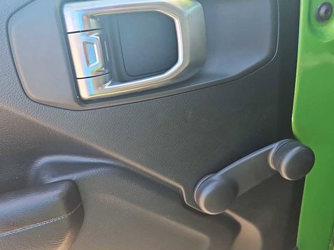 Used 2020 Jeep Wrangler Sport image 15