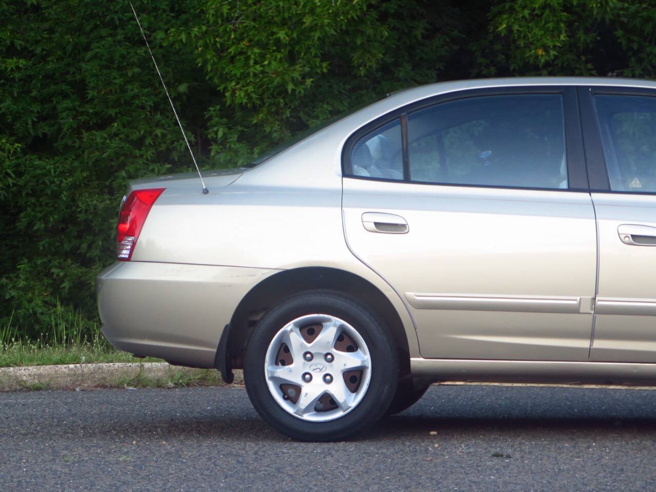 Used 2006 Hyundai Elantra Sedan FWD image 23