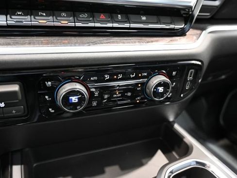 New 2026 Chevrolet Silverado 1500 LTZ w/ LTZ Premium Package AWD/4WD image 19