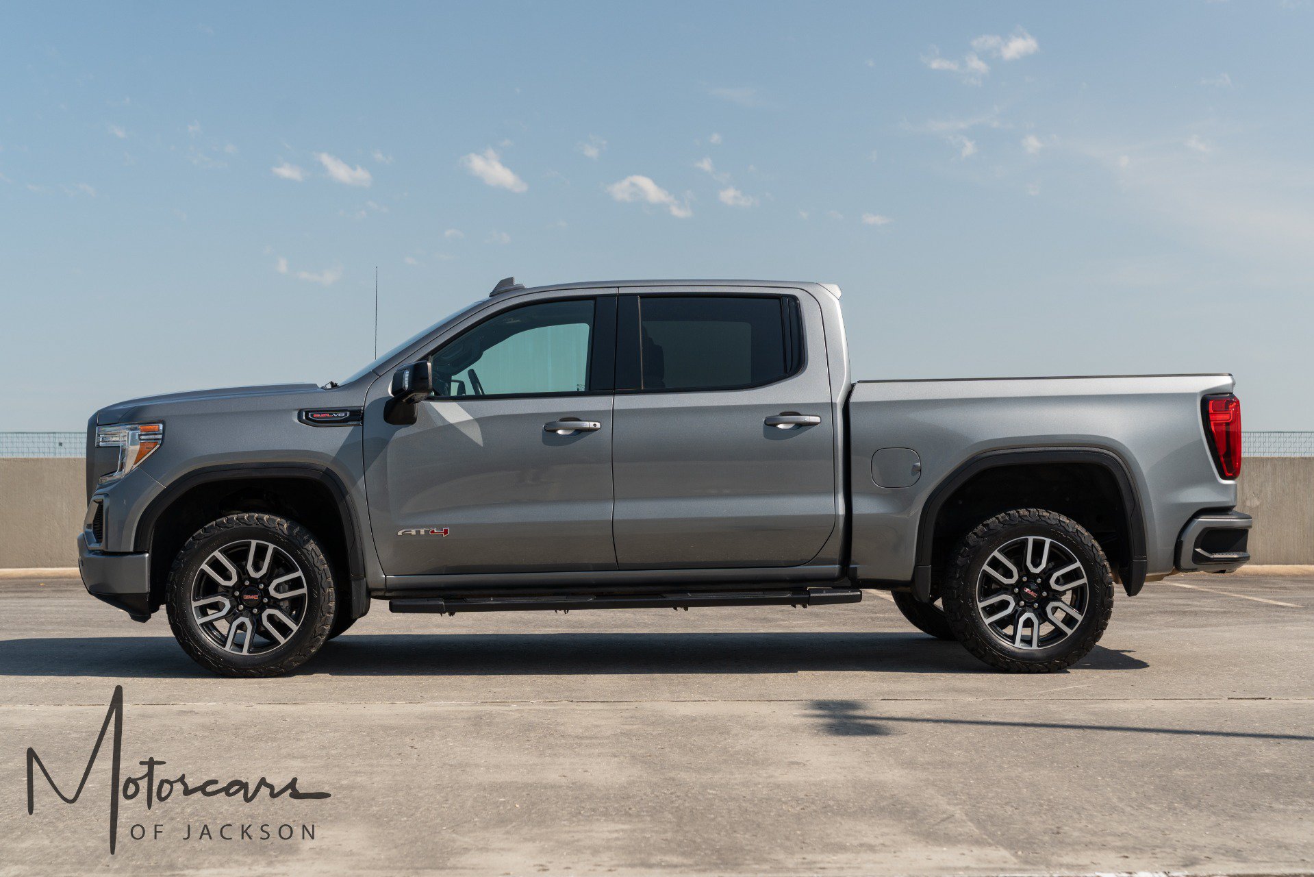 Used 2019 GMC Sierra 1500 AT4 w/ AT4 Premium Package AWD/4WD image 6