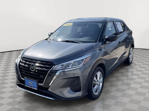 Used 2021 Nissan Kicks S FWD image 10
