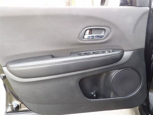 Used 2019 Honda HR-V Sport image 25