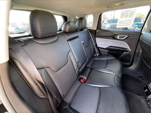 Used 2022 Jeep Compass Latitude w/ Convenience Group AWD/4WD image 15