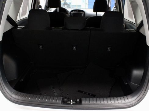 Used 2024 Kia Soul LX w/ Option Group 015 FWD image 13