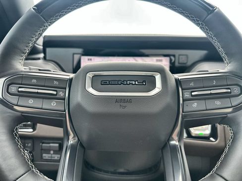 New 2026 GMC Yukon XL Denali Ultimate w/ LPO, Floor Liner Package AWD/4WD image 33