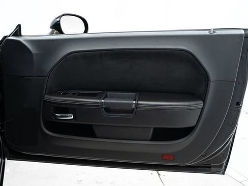 Used 2009 Dodge Challenger SRT8 w/ SRT Option Group II RWD image 25