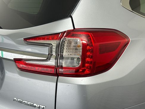 Used 2025 Subaru Ascent Premium AWD/4WD image 34