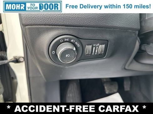 Used 2018 Jeep Compass Latitude w/ Popular Equipment Group image 21