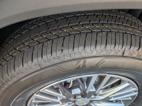 New 2026 Chevrolet Traverse LT w/ Driver Confidence Package FWD image 12
