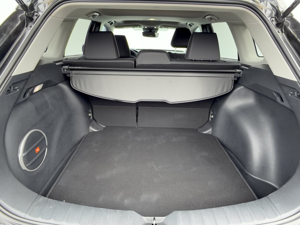 Certified 2024 Toyota Corolla Cross LE w/ Moonroof Package FWD image 28