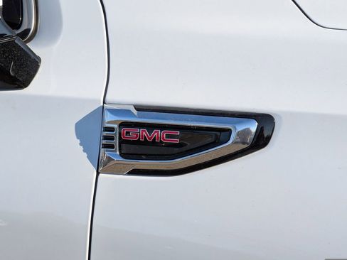 New 2026 GMC Yukon XL Denali w/ Sun & Power Step Package AWD/4WD image 14