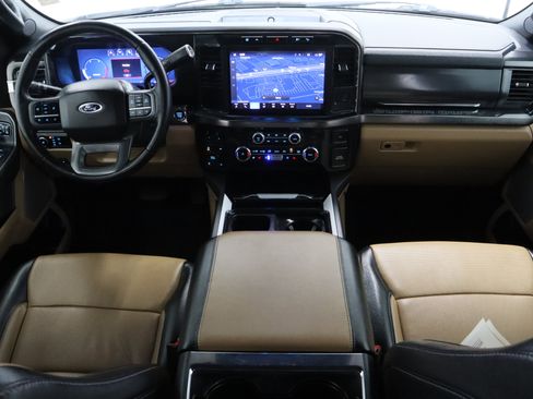 Used 2024 Ford F250 Lariat w/ Chrome Package image 33