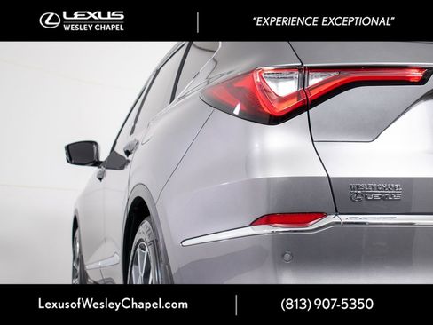 Used 2023 Acura MDX FWD w/ Technology Package image 9