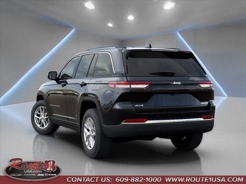 New 2026 Jeep Grand Cherokee Laredo AWD/4WD image 3