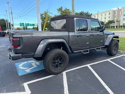 Used 2021 Jeep Gladiator Sport AWD/4WD image 6