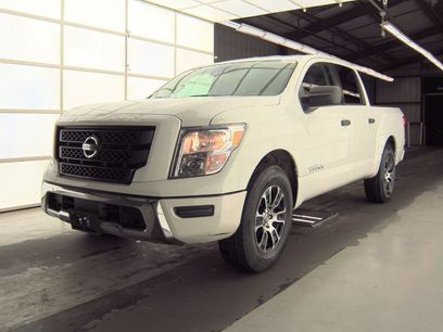 Used 2022 Nissan Titan SV