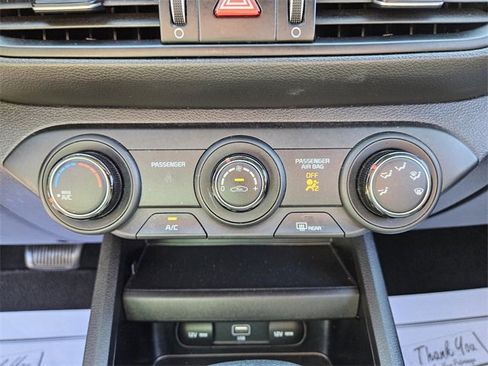 Used 2023 Kia Forte LXS w/ LXS Technology Package image 22