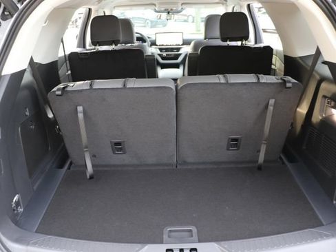 New 2026 Ford Explorer Active w/ Active Comfort Package AWD/4WD image 15