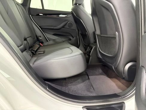 Used 2019 BMW X1 xDrive28i w/ Convenience Package AWD/4WD image 23