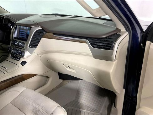 Used 2019 GMC Yukon XL Denali w/ Denali Ultimate Package AWD/4WD image 21