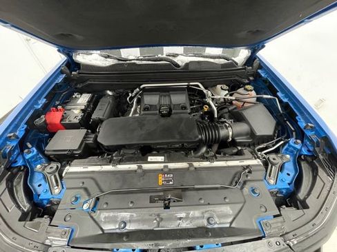 Used 2024 Chevrolet Colorado Z71 w/ Z71 Convenience Package 2 image 19