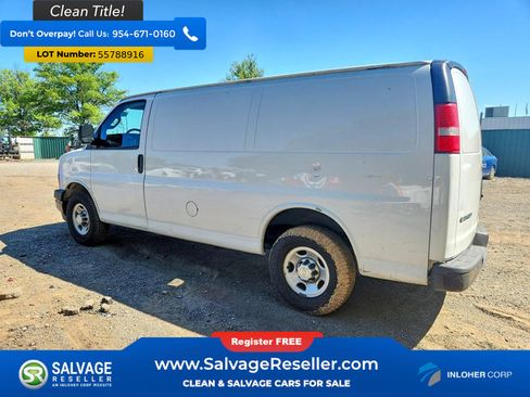 Used 2019 Chevrolet Express 2500 w/ Driver Convenience Package RWD image 3