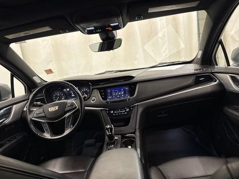 Used 2022 Cadillac XT5 Premium Luxury w/ Technology Package AWD/4WD image 14