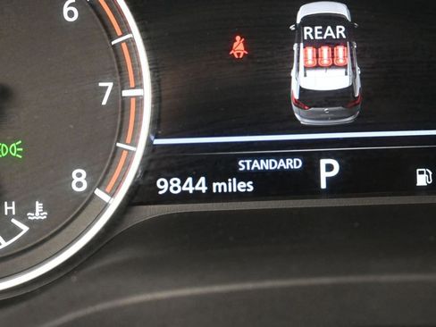 Used 2025 Nissan Rogue S FWD image 14