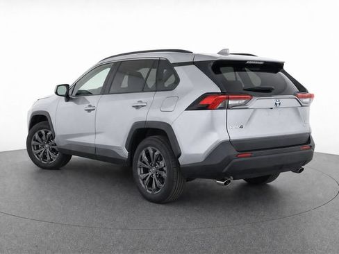 Used 2024 Toyota RAV4 XLE AWD/4WD image 3