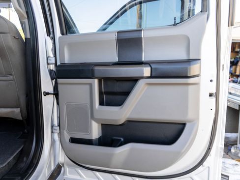 Used 2018 Ford F150 XLT image 17