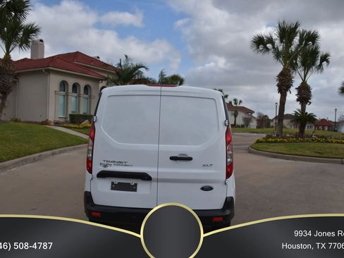 Used 2019 Ford Transit Connect XLT FWD image 5