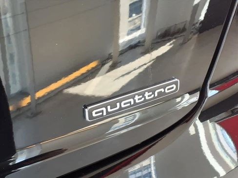 Used 2023 Audi Q8 Premium Plus w/ Premium Plus Package image 19