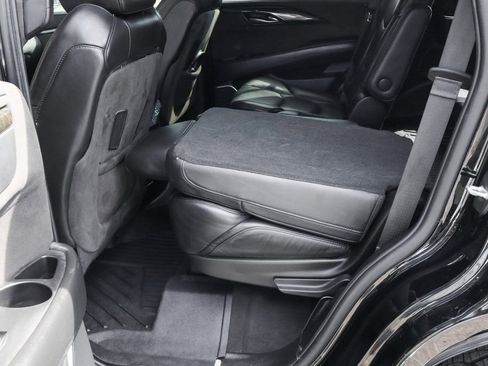 Used 2019 Cadillac Escalade Platinum AWD/4WD image 41