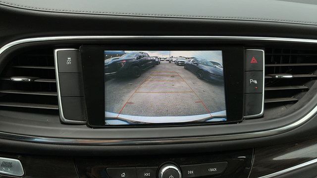 Used 2018 Buick Enclave Essence FWD image 15