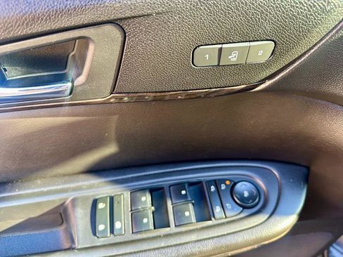 Used 2015 GMC Acadia Denali image 8