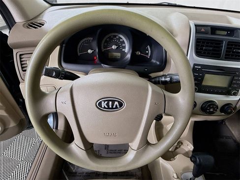 Used 2009 Kia Sportage LX image 17