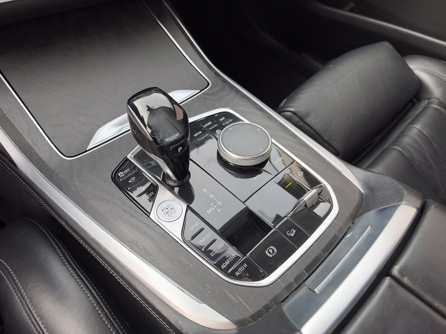 Used 2020 BMW X7 xDrive40i w/ Premium Package AWD/4WD image 15