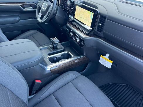New 2026 GMC Sierra 1500 Elevation AWD/4WD image 12