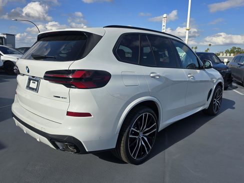 New 2026 BMW X5 sDrive40i w/ M Sport Package image 3