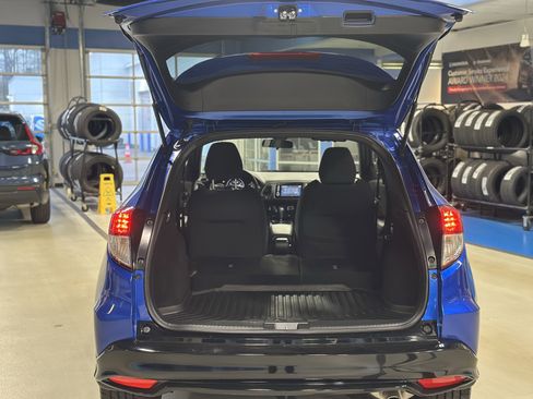 Used 2021 Honda HR-V Sport image 6