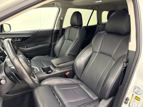 Used 2025 Subaru Outback Limited AWD/4WD image 15