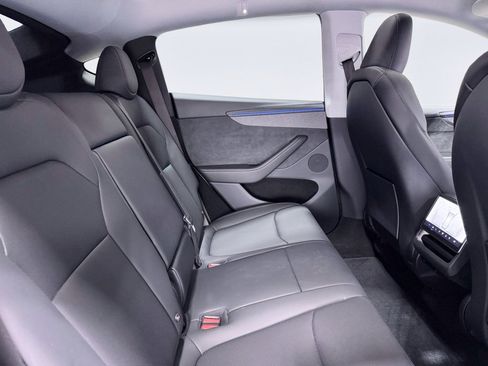 Used 2026 Tesla Model Y Long Range image 22